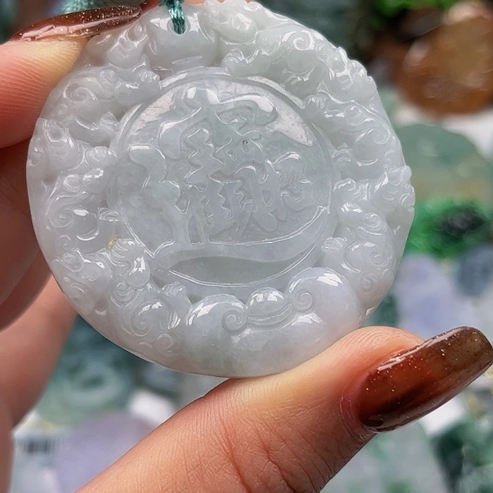 翡翠未镶嵌颈饰挂件