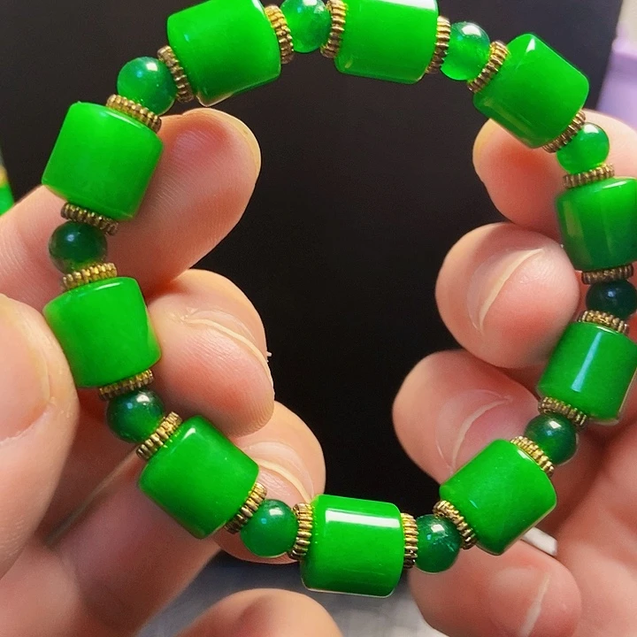 翡翠未镶嵌颈饰手串