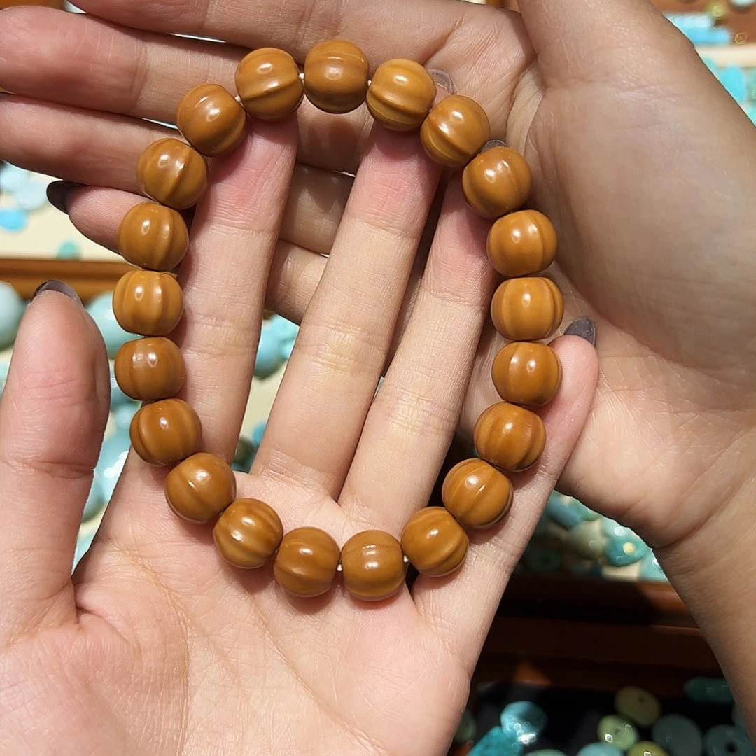 猴头核桃手串乐***?猴头