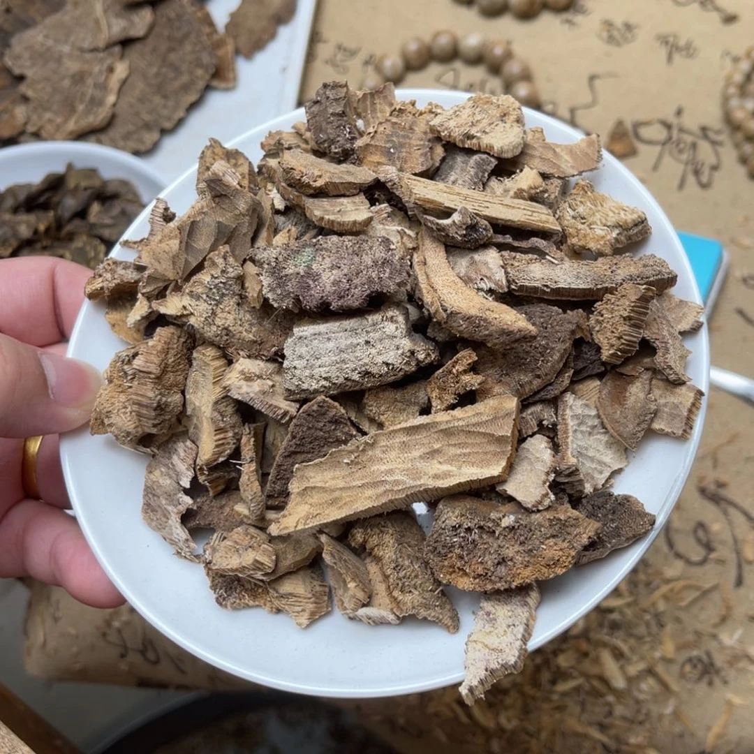鹤***。香料海南沉香板头碎料57克