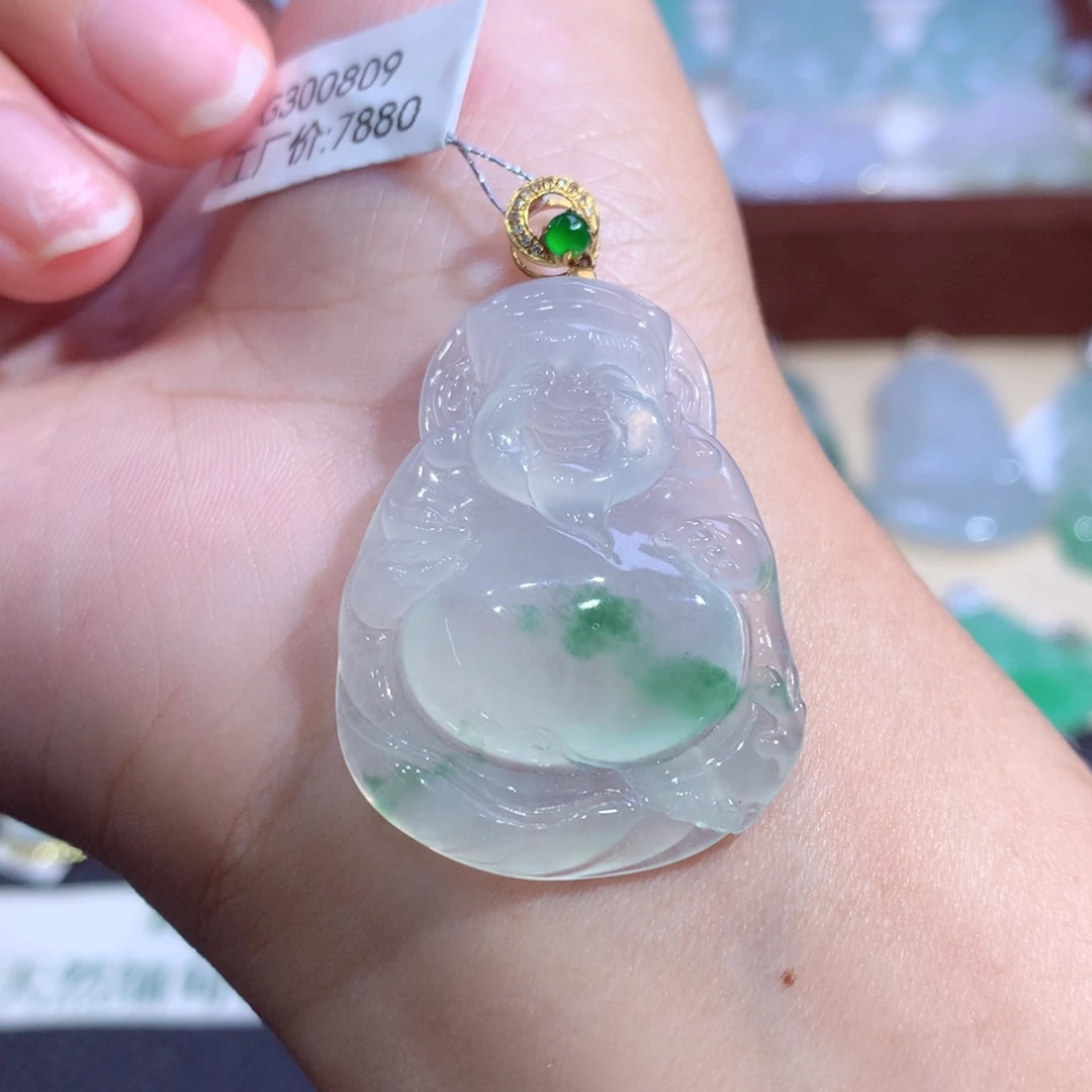 翡翠18K金镶嵌颈饰翡翠