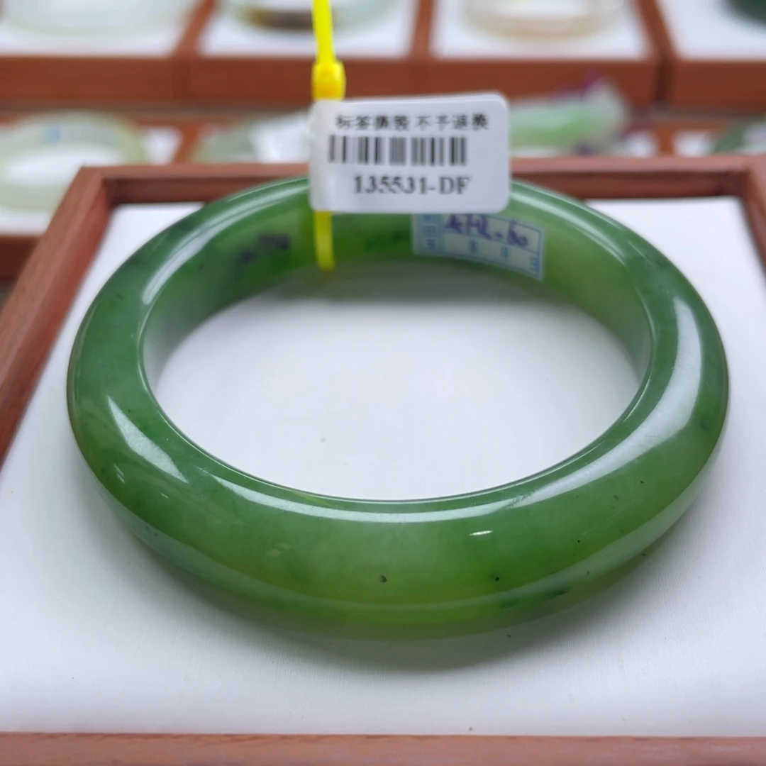 【闪购商品】未镶嵌手镯和田玉82 53/54