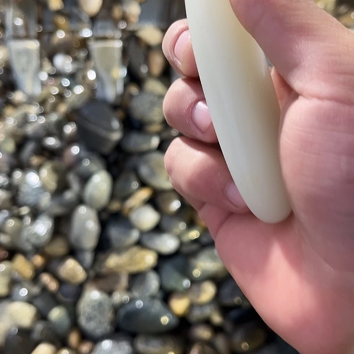 和田玉（糖玉）未镶嵌珠宝奇石