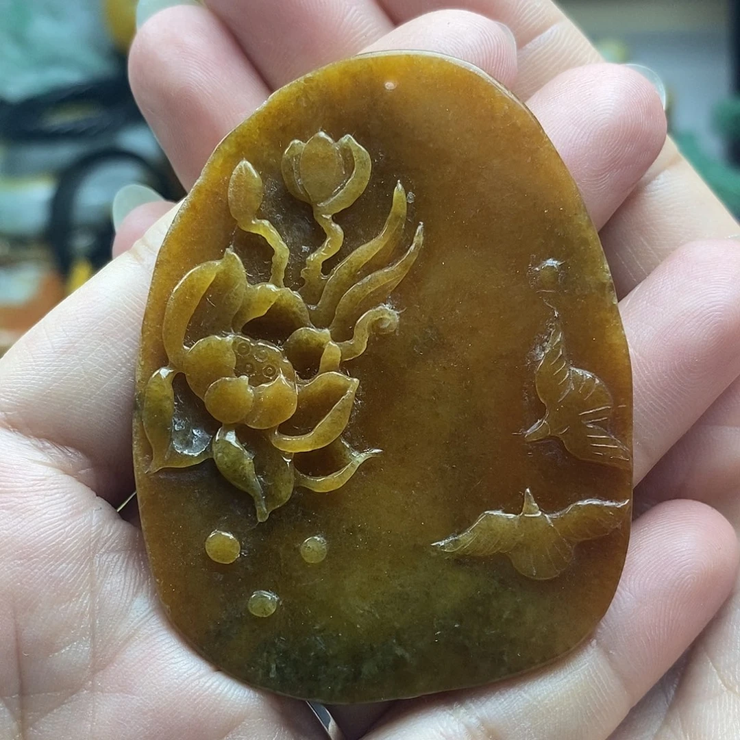 翡翠未镶嵌颈饰花***6牌子