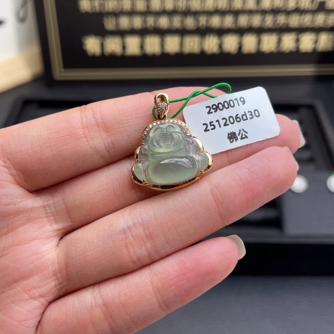 翡翠18K金镶嵌颈饰种水晴底佛公种老肉细（万内买断4750）