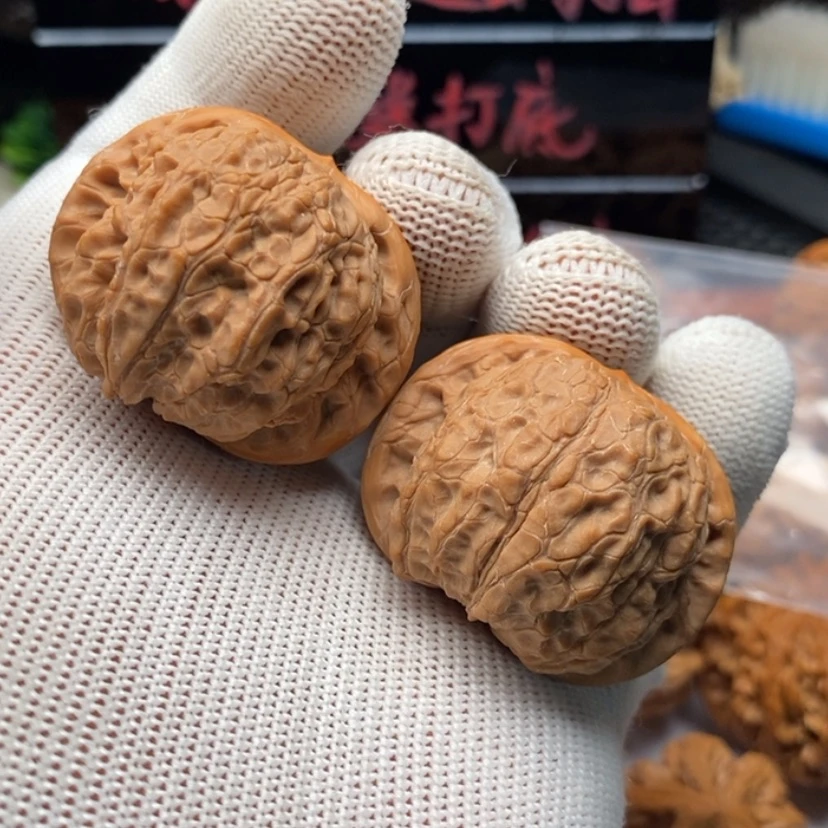 【闪购商品】文玩核桃把件B****g9血麒麟
