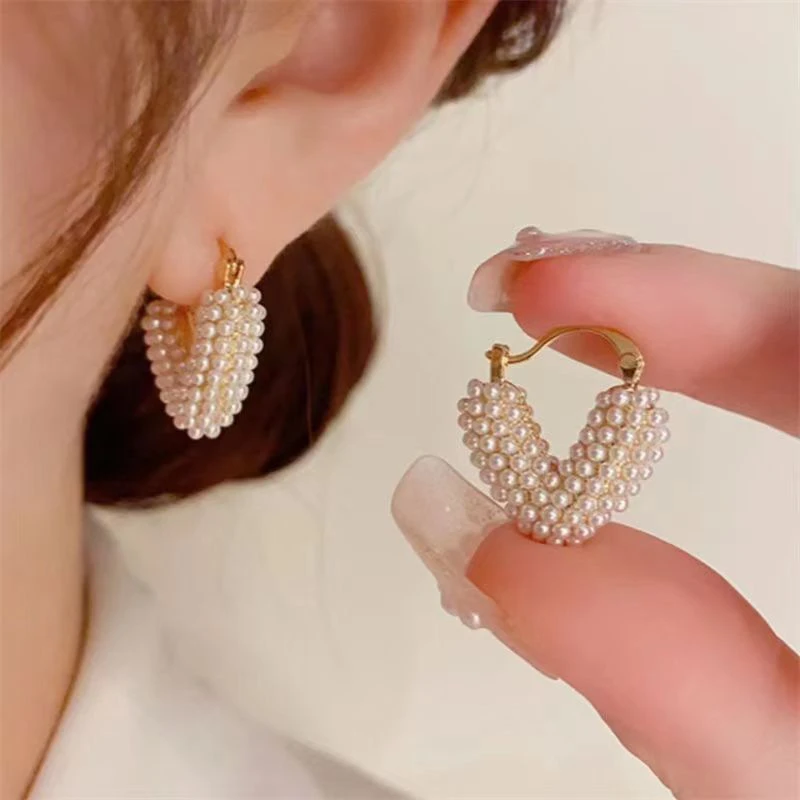 铜合金耳饰 日韩轻奢高级感甜美小米珠爱心耳扣女时尚轻奢ins耳环