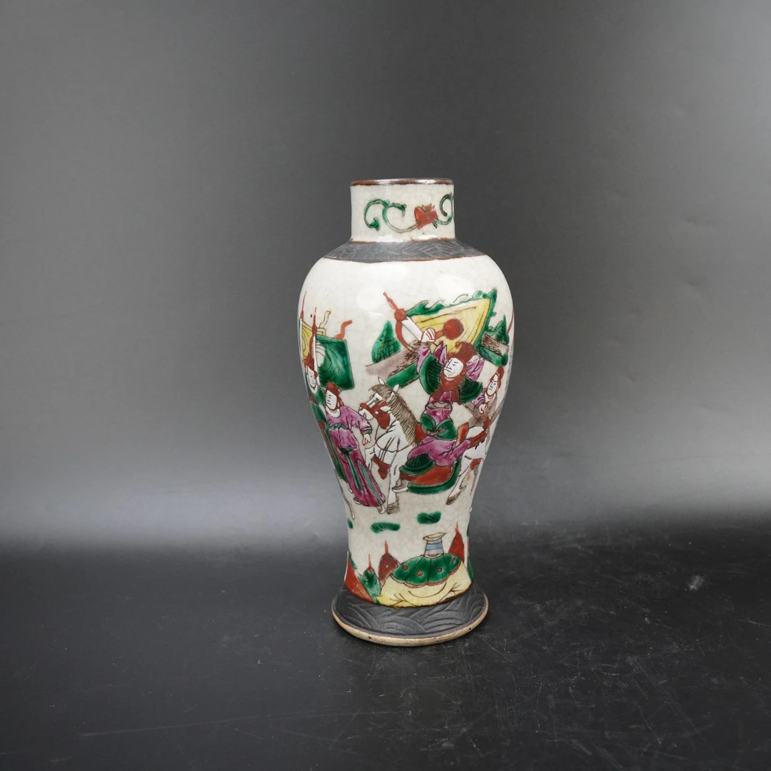 Lot.25072943清光绪哥哥釉五彩人物瓶 高：约22.4cm