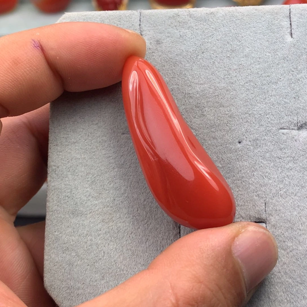 未镶嵌吊坠南红玛瑙
