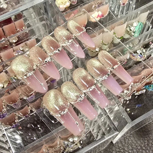 猫眼渐变（国华）手工穿戴甲