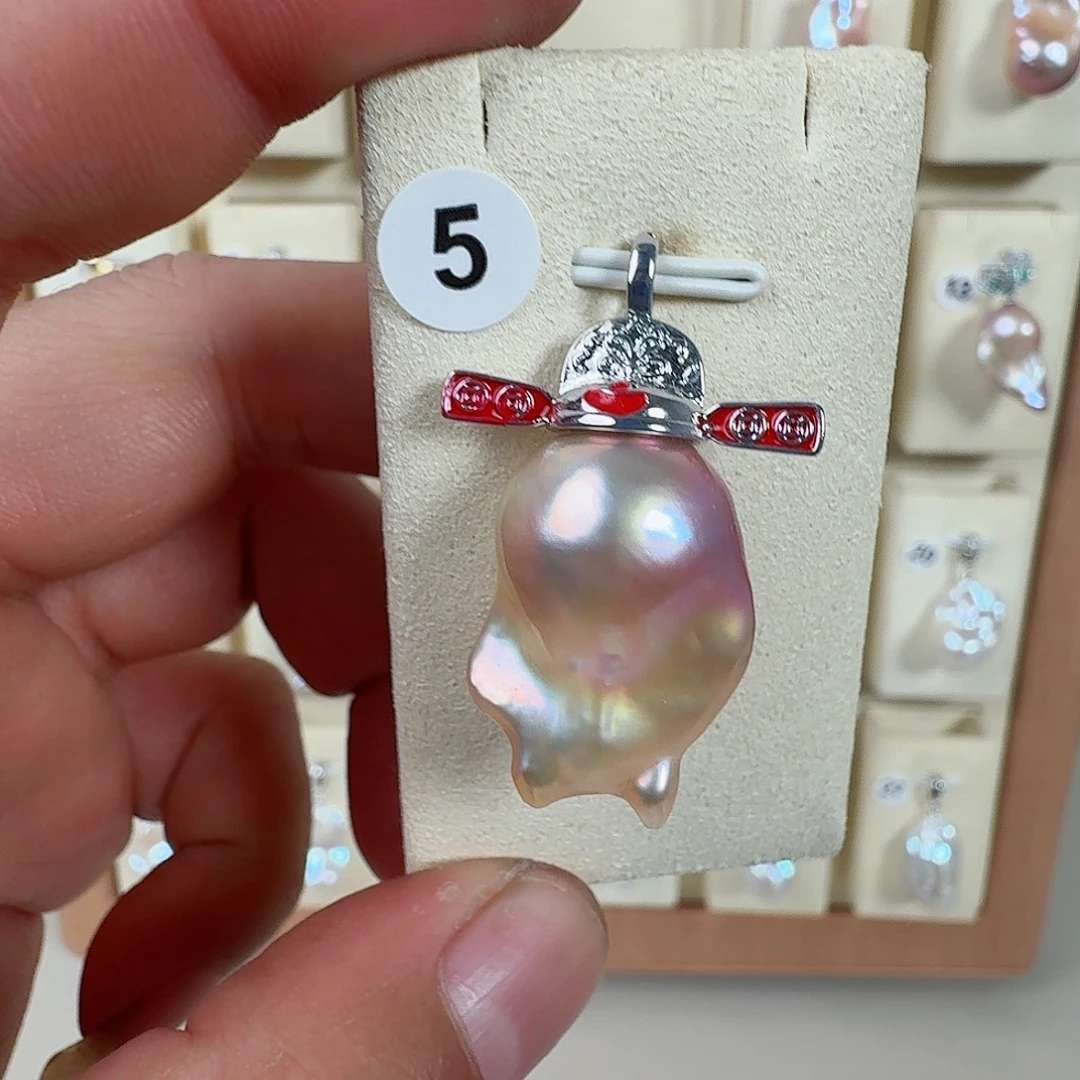 淡水珍珠颈饰合金