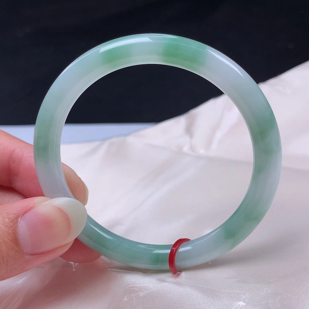 翡翠未镶嵌手镯51圆条p5040