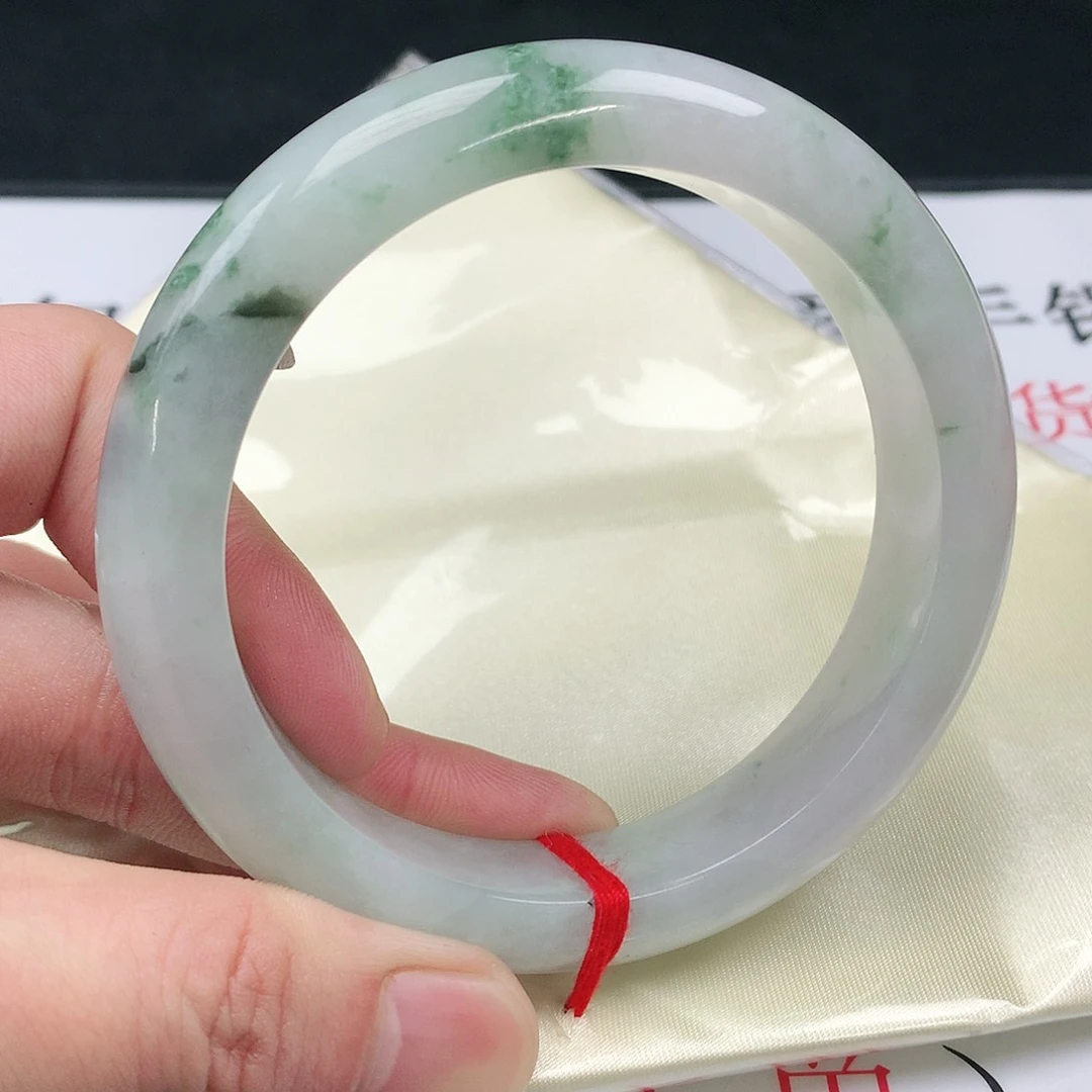 翡翠手镯未镶嵌圈62+