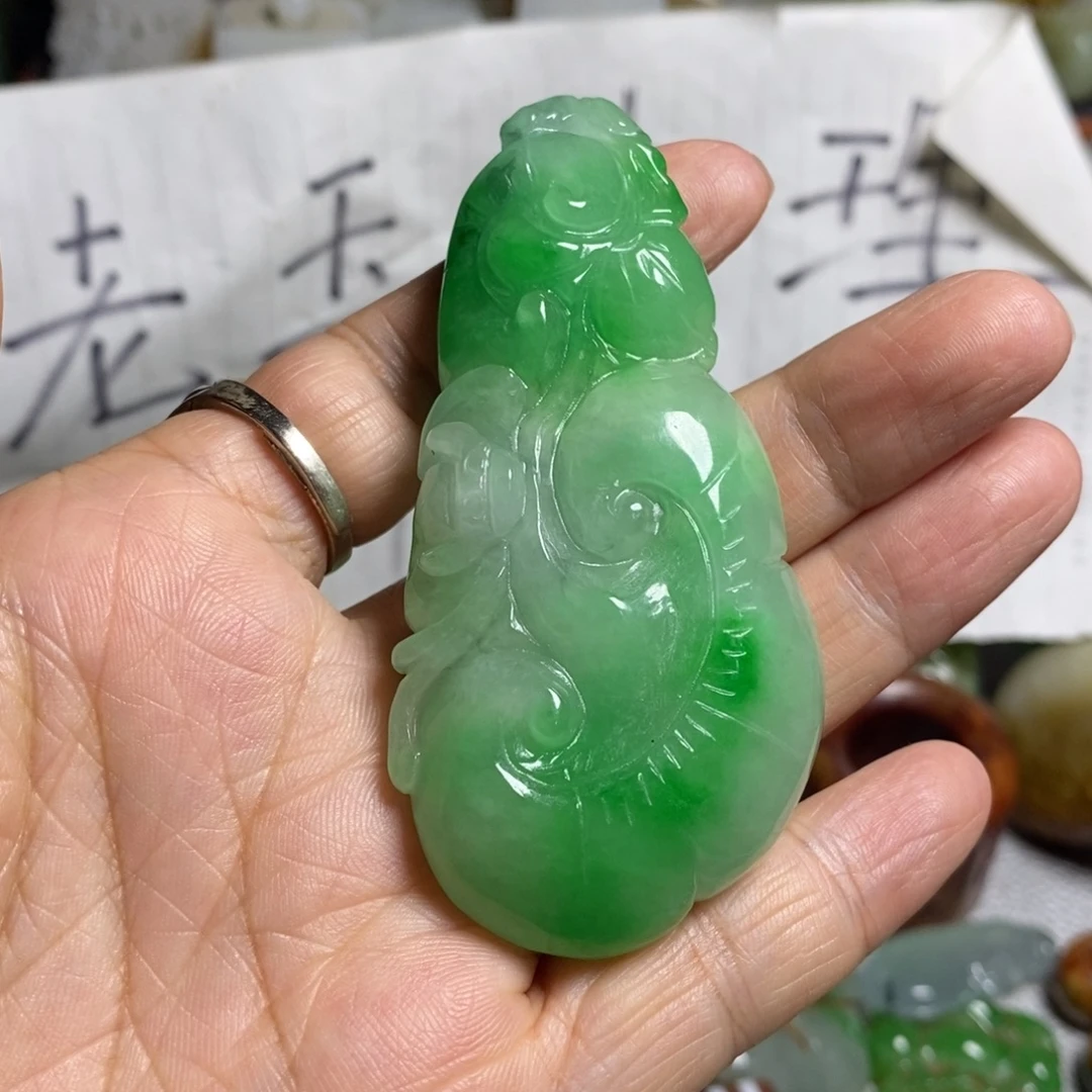 海***葵和田玉（糖玉）未镶嵌颈饰