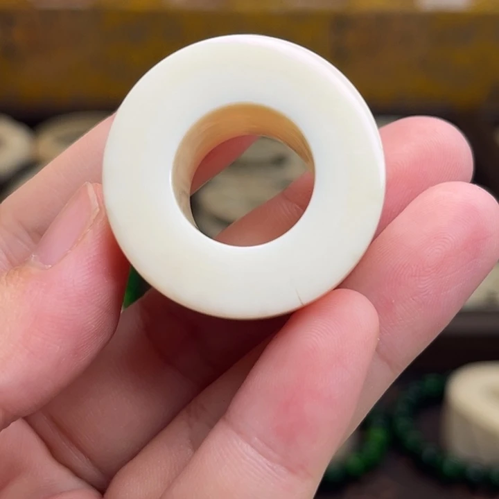 硅胶纯铜天然保真27.2克有裂