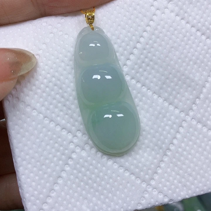 翡翠18K金镶嵌颈饰挂件