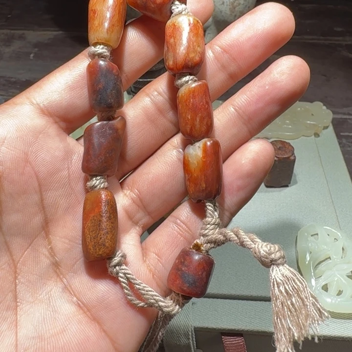 洗***心和田玉（糖玉）未镶嵌颈饰