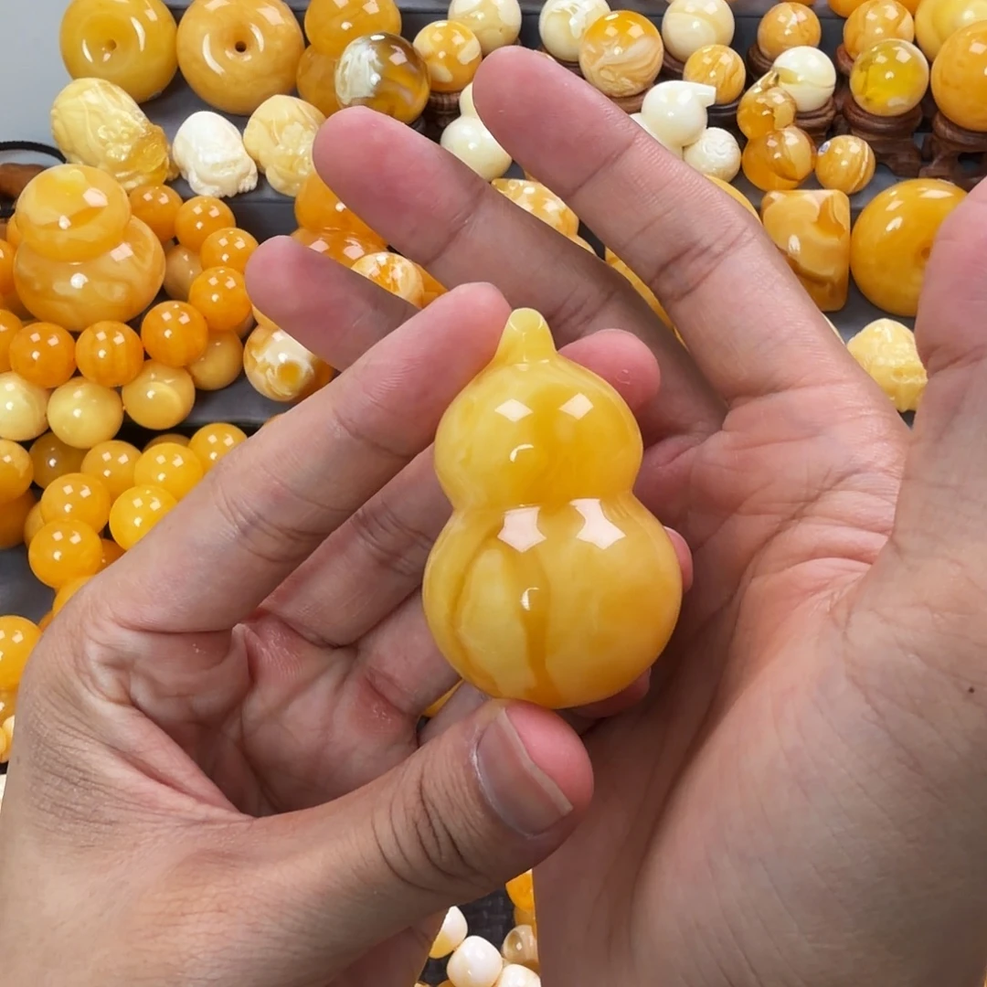 琥珀未镶嵌珠宝奇石
