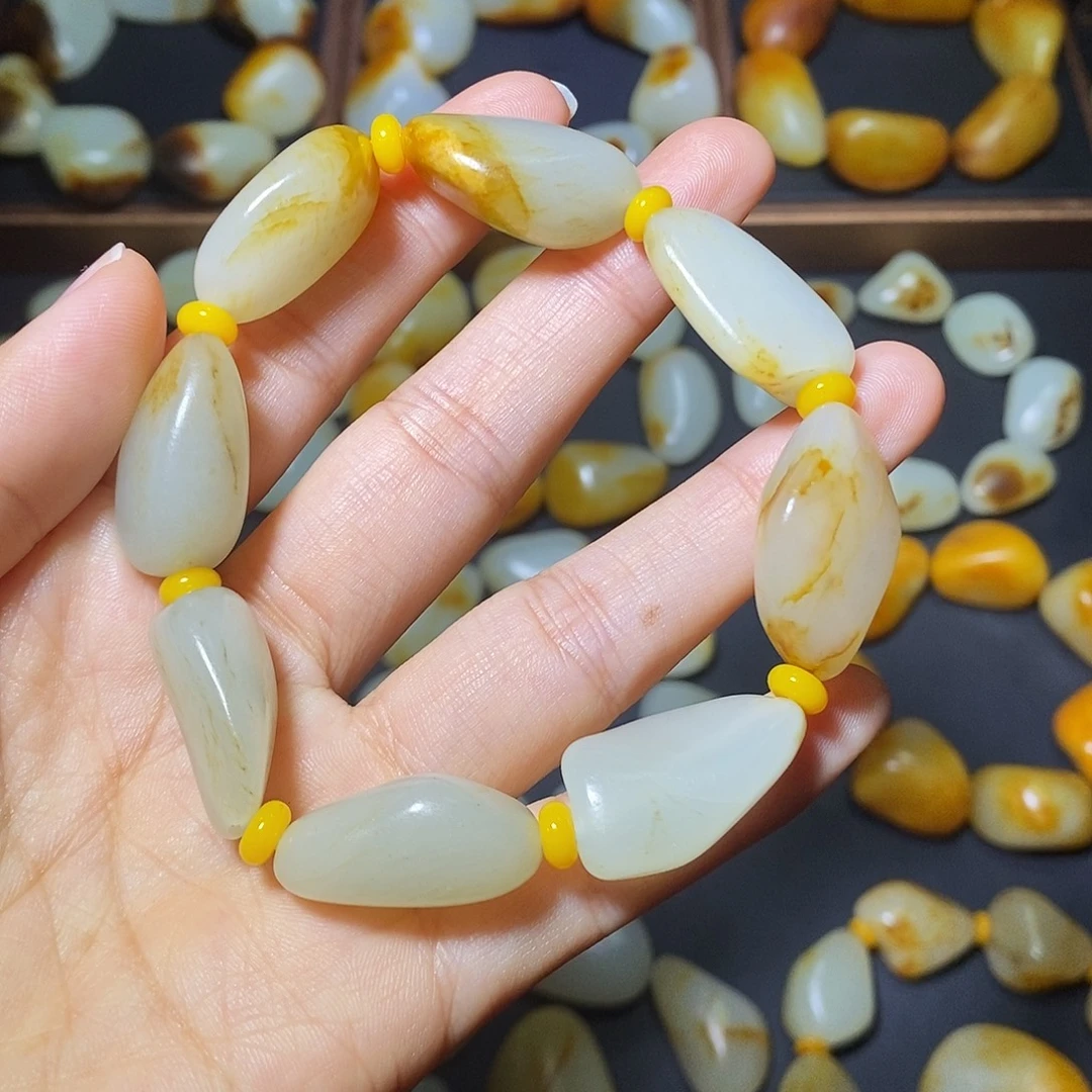 和田玉未镶嵌手链