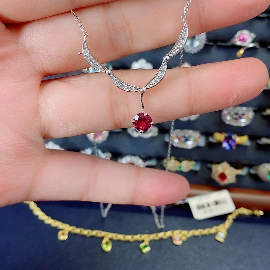 银S925镶嵌吊坠(赠链)石榴石