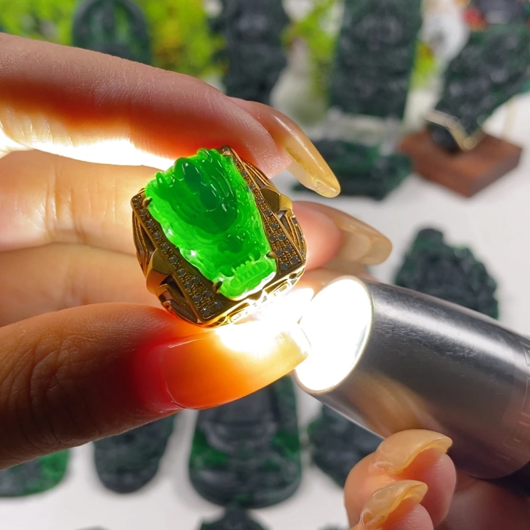 定制翡翠未镶嵌龙头戒指T