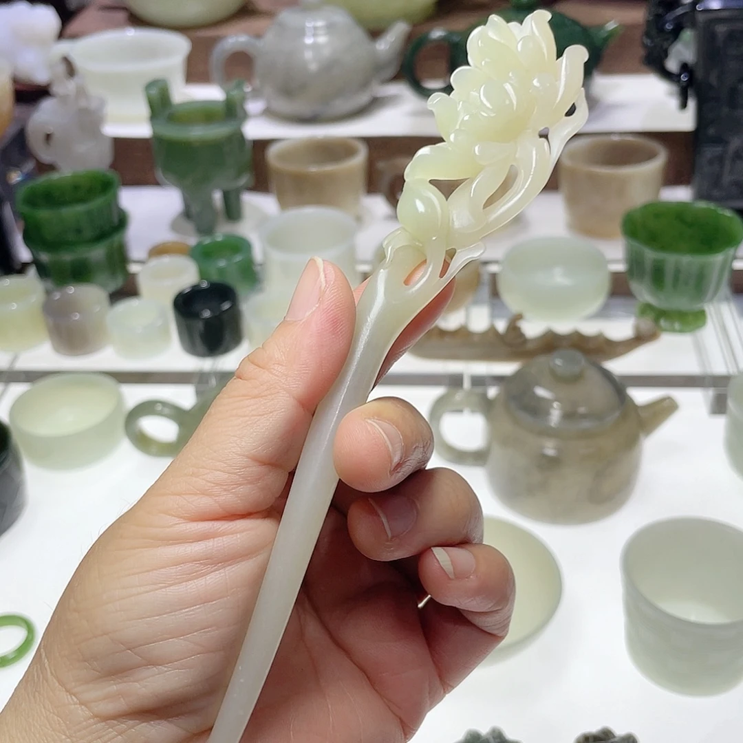 漫***妙和田玉未镶嵌挂件