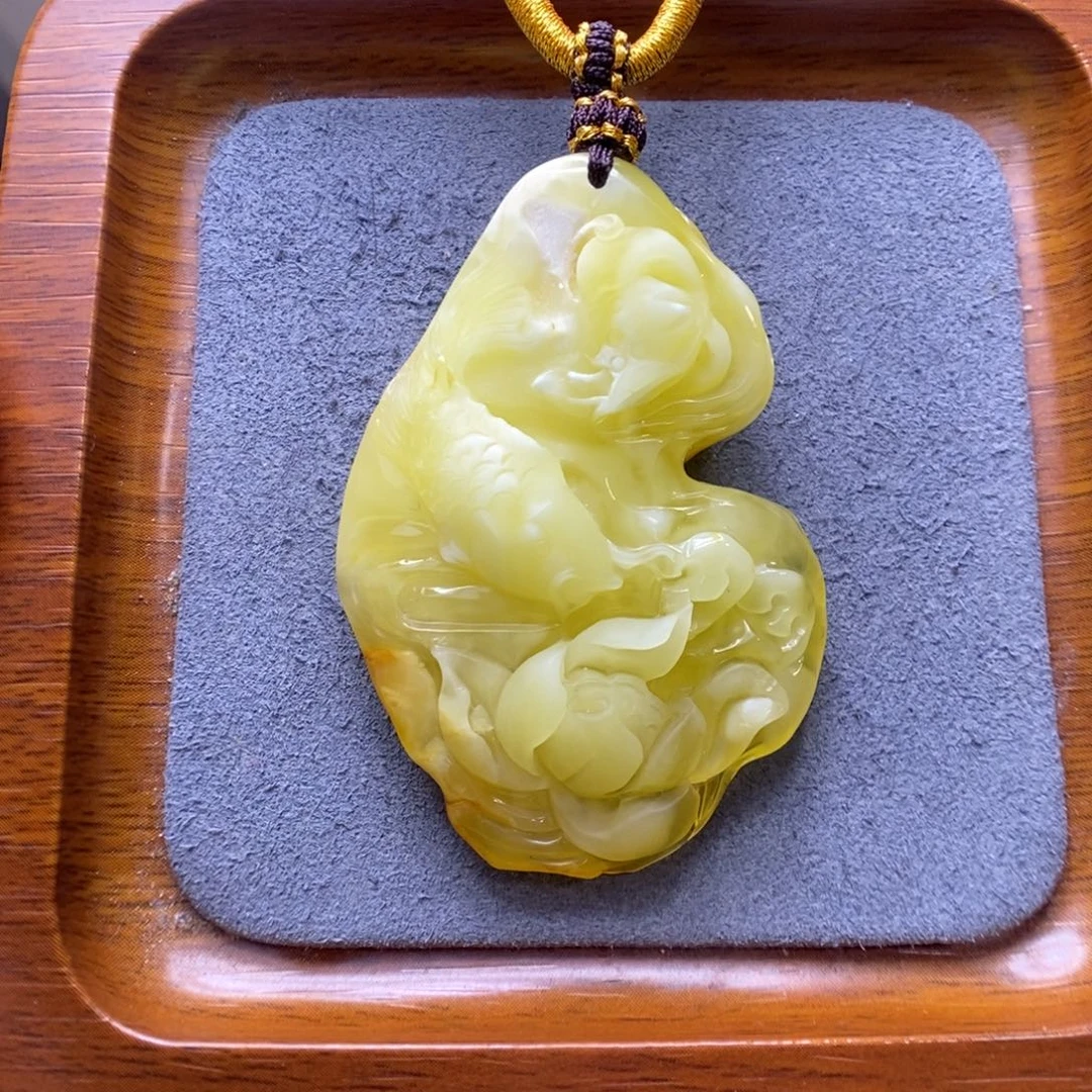 S***e蜜蜡未镶嵌颈饰郎