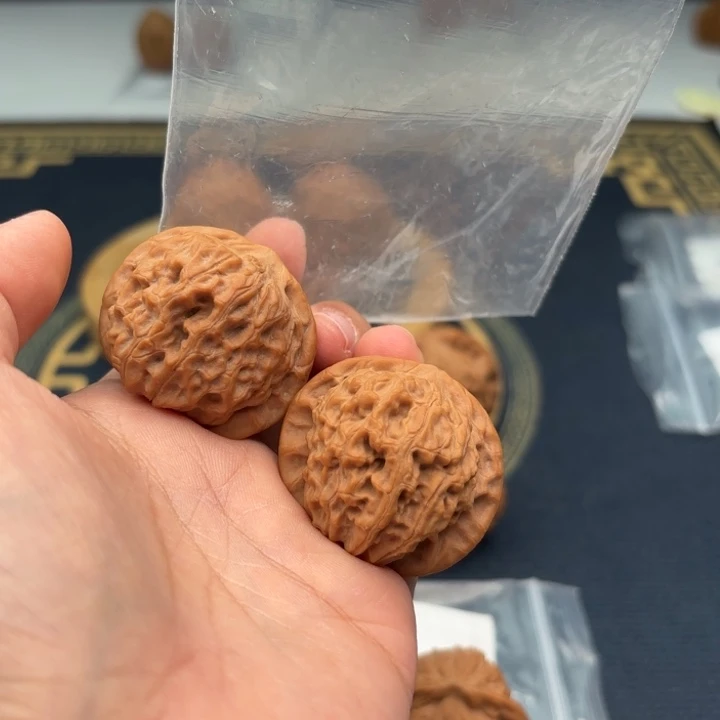 文玩核桃把件窝***好老款177