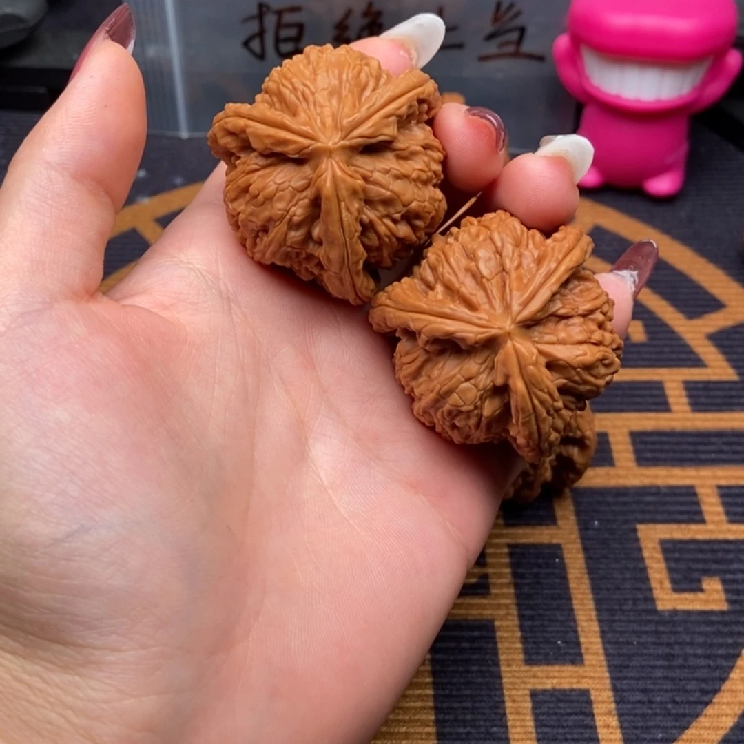文玩核桃吊坠脚*白狮