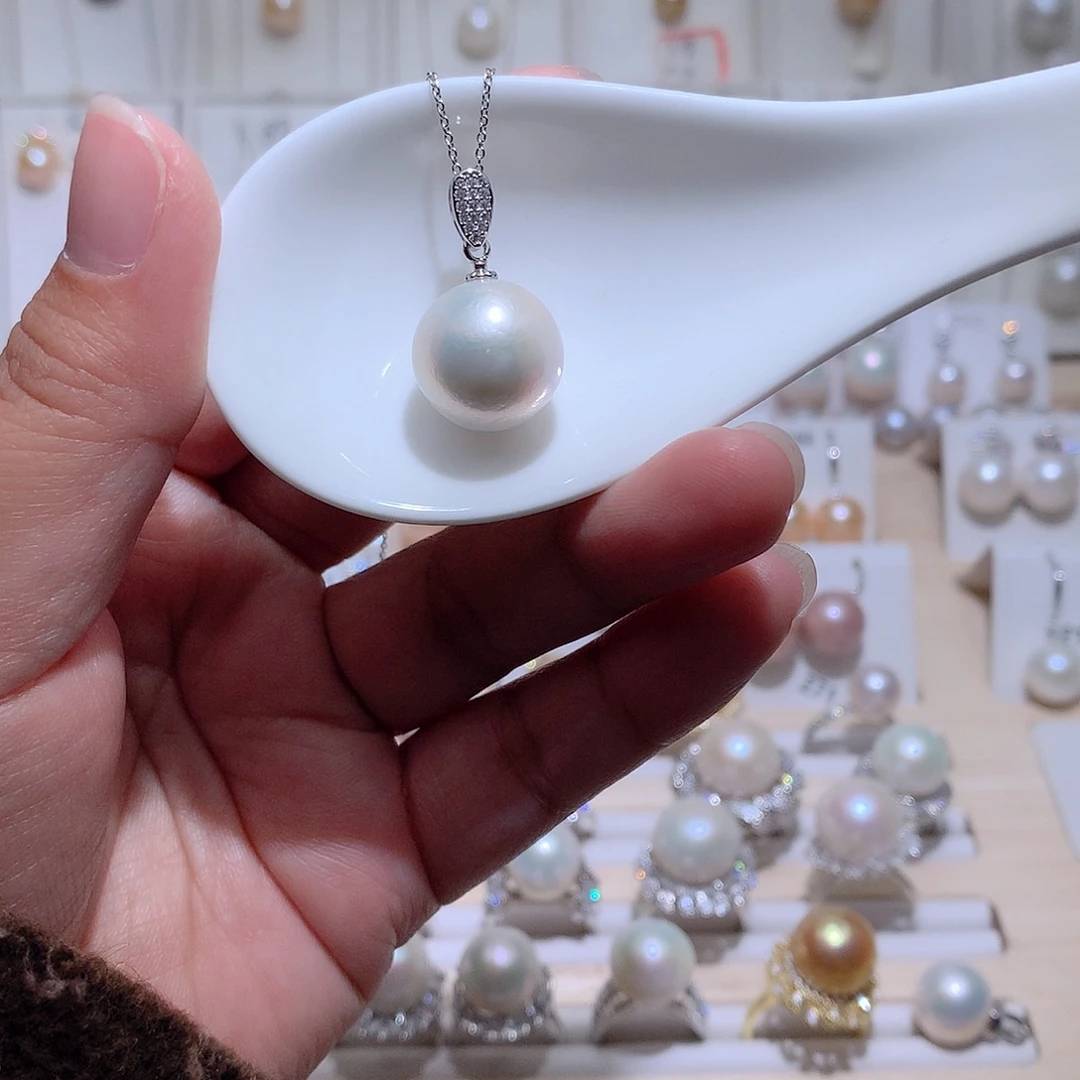 吊坠(赠链)淡水珍珠未镶嵌CC14.9mm