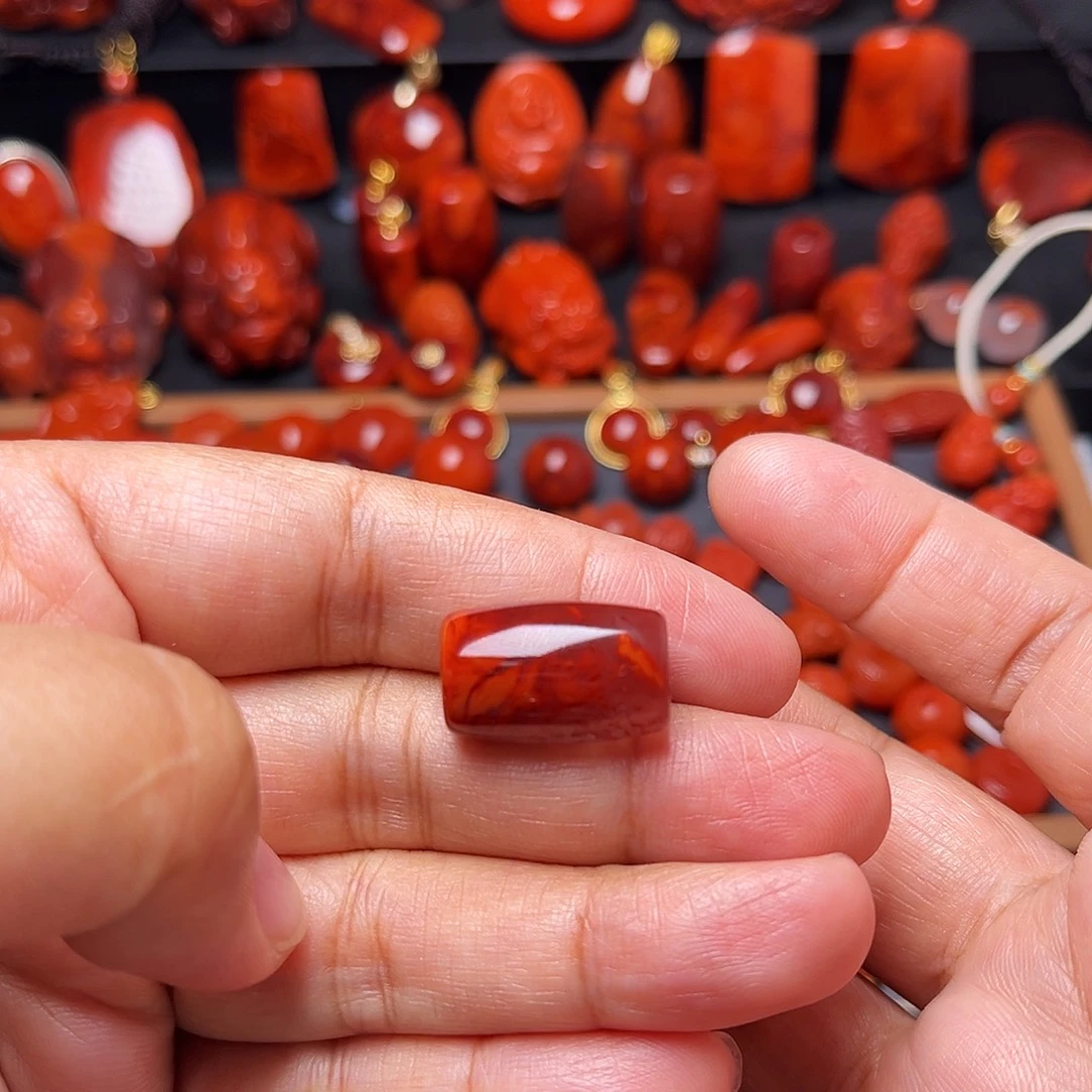 南红玛瑙未镶嵌配饰火焰纹桶直径12.6mm