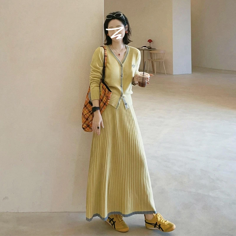早秋冬黄色针织连衣裙女高级感新款早秋穿搭一整套装裙1099