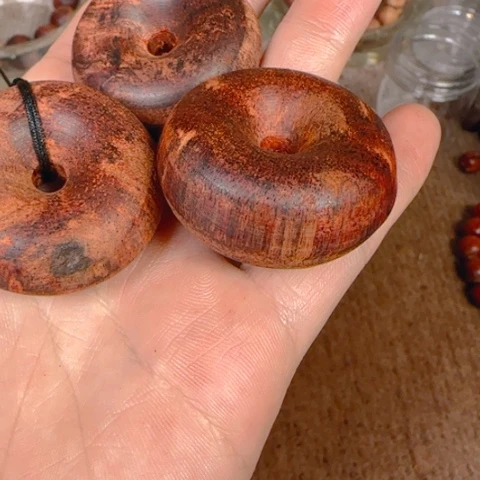 藤类降真香巨无霸平安扣虫蛀白油