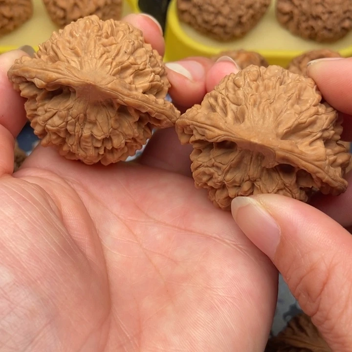 潼****核桃手串/手链官帽