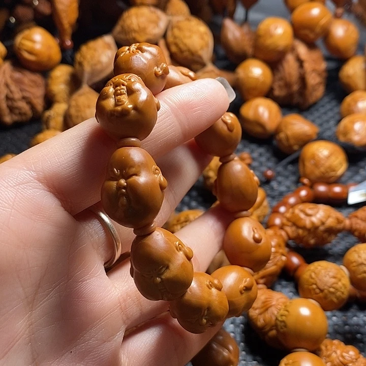 吊坠橄榄核人生百态