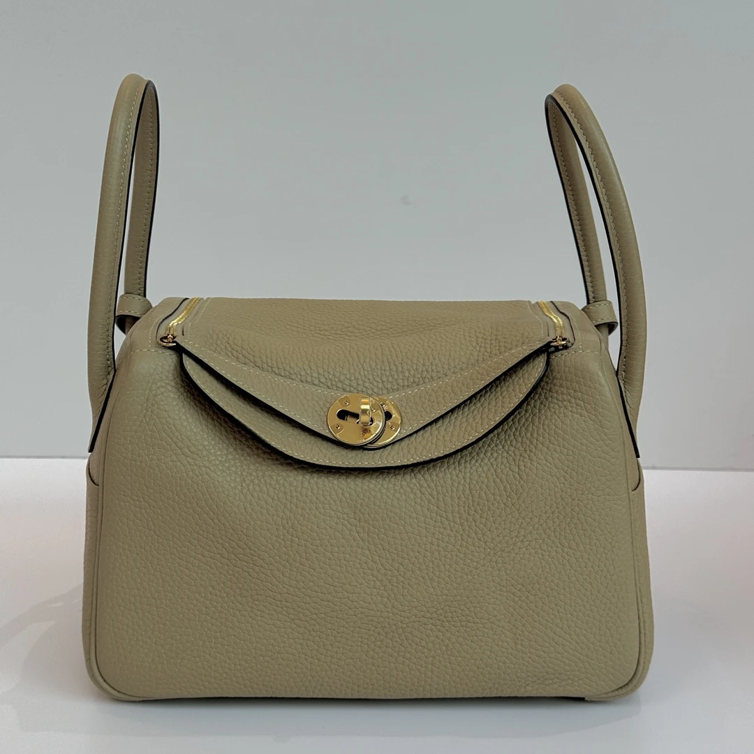 99新 Hermes/爱马仕 lindy26风衣灰银扣手提单肩斜挎包 15763