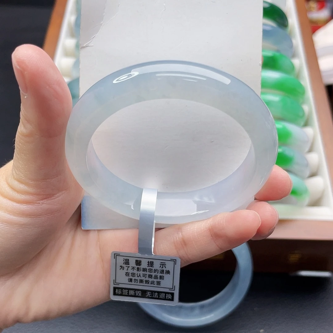 翡翠未镶嵌手镯51.8蓝冰