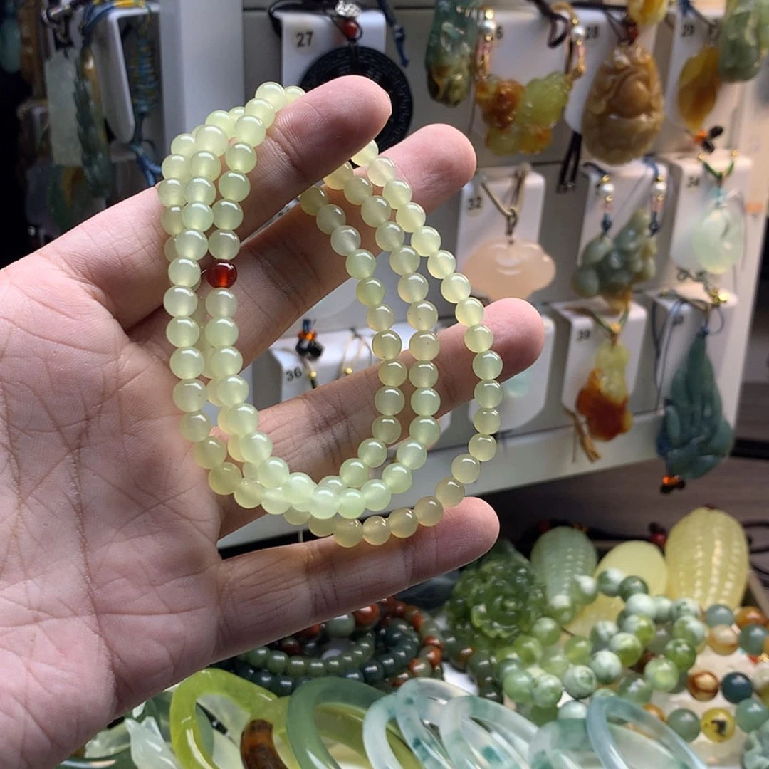 【闪购商品】蛇纹石玉未镶嵌颈饰