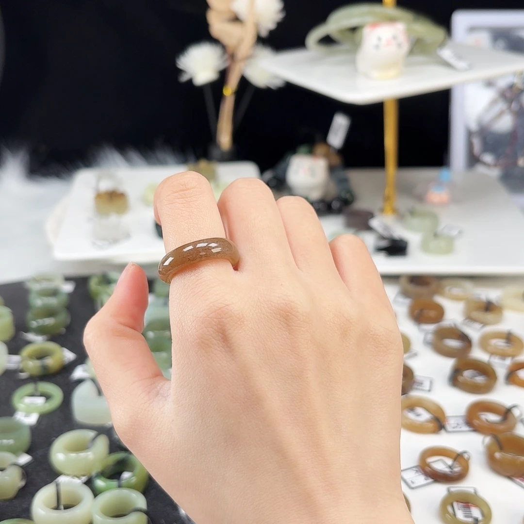 和田玉未镶嵌戒指P14糖色细条16.9不退换