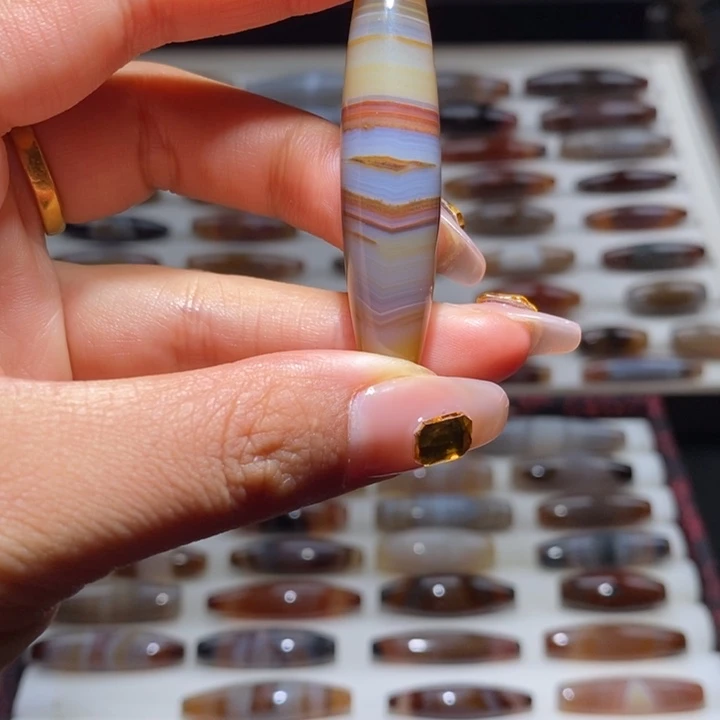 玛瑙/玉髓未镶嵌颈饰