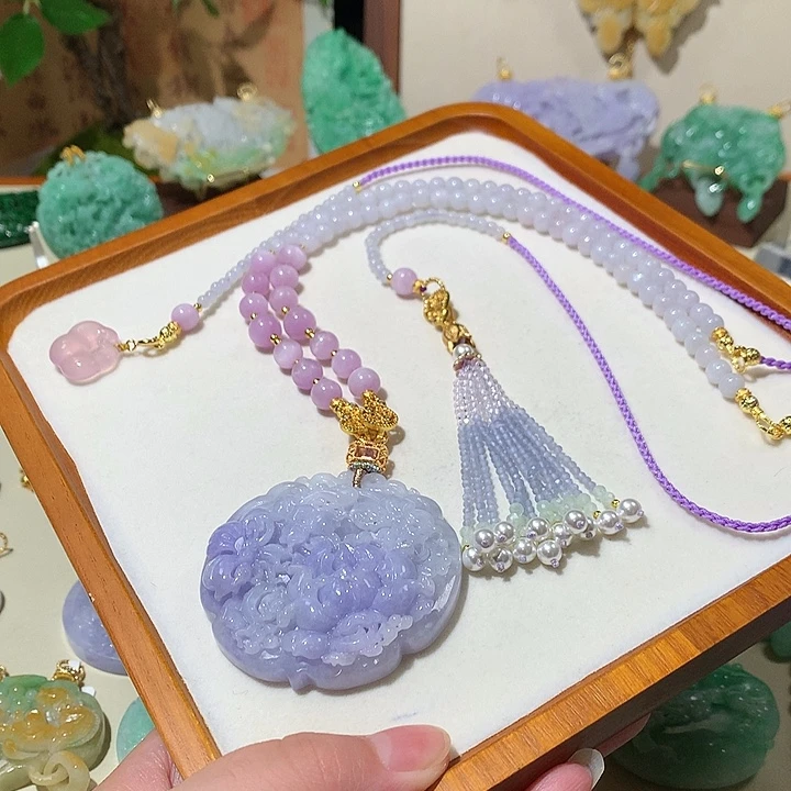 翡翠未镶嵌颈饰翡翠吊坠