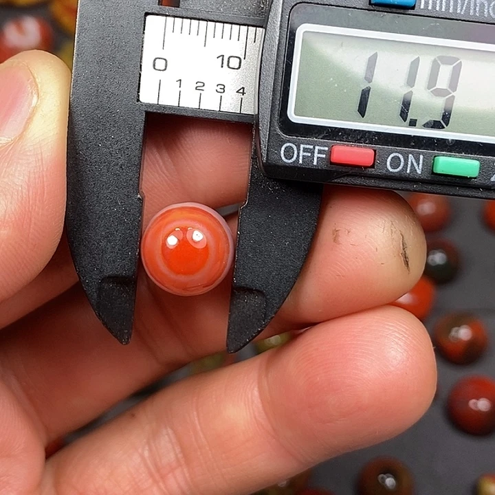 南红玛瑙未镶嵌车挂