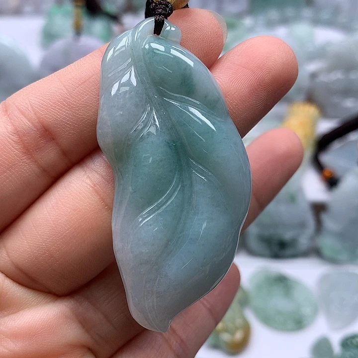 翡翠未镶嵌颈饰大业有成福利