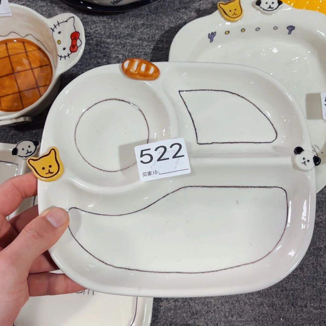 白瓷纽扣豆丁三格分餐盘