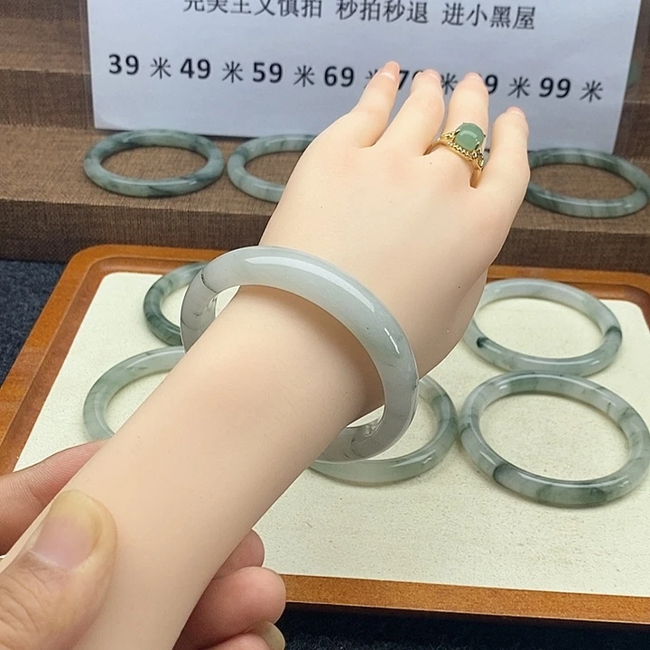 未镶嵌手镯石英质玉1083