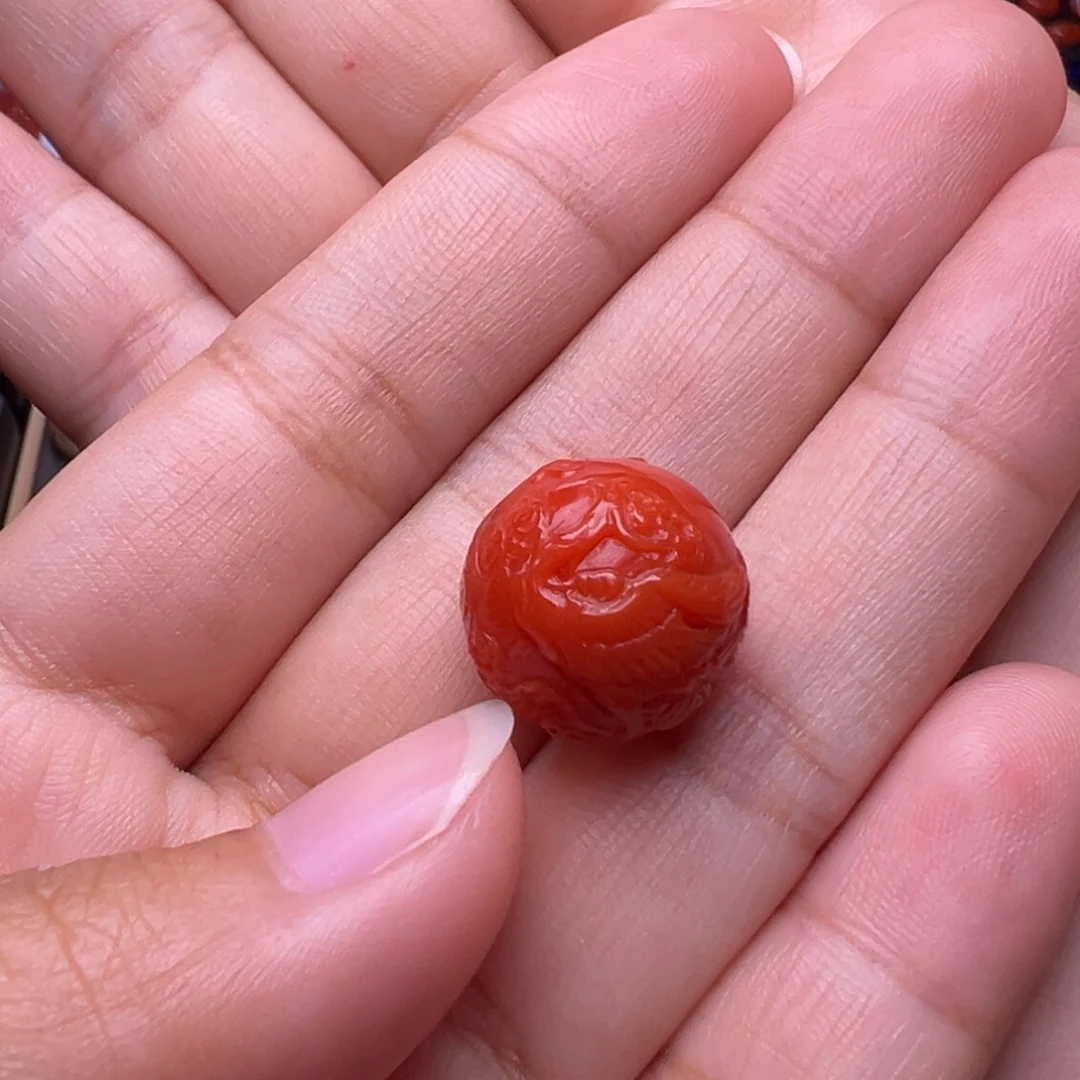 高***木南红玛瑙未镶嵌珠宝奇石