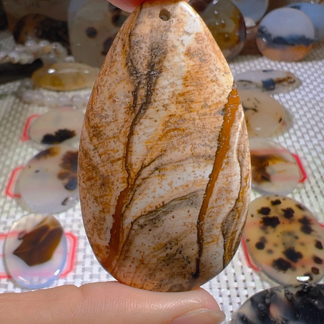 未镶嵌颈饰玛瑙/玉髓