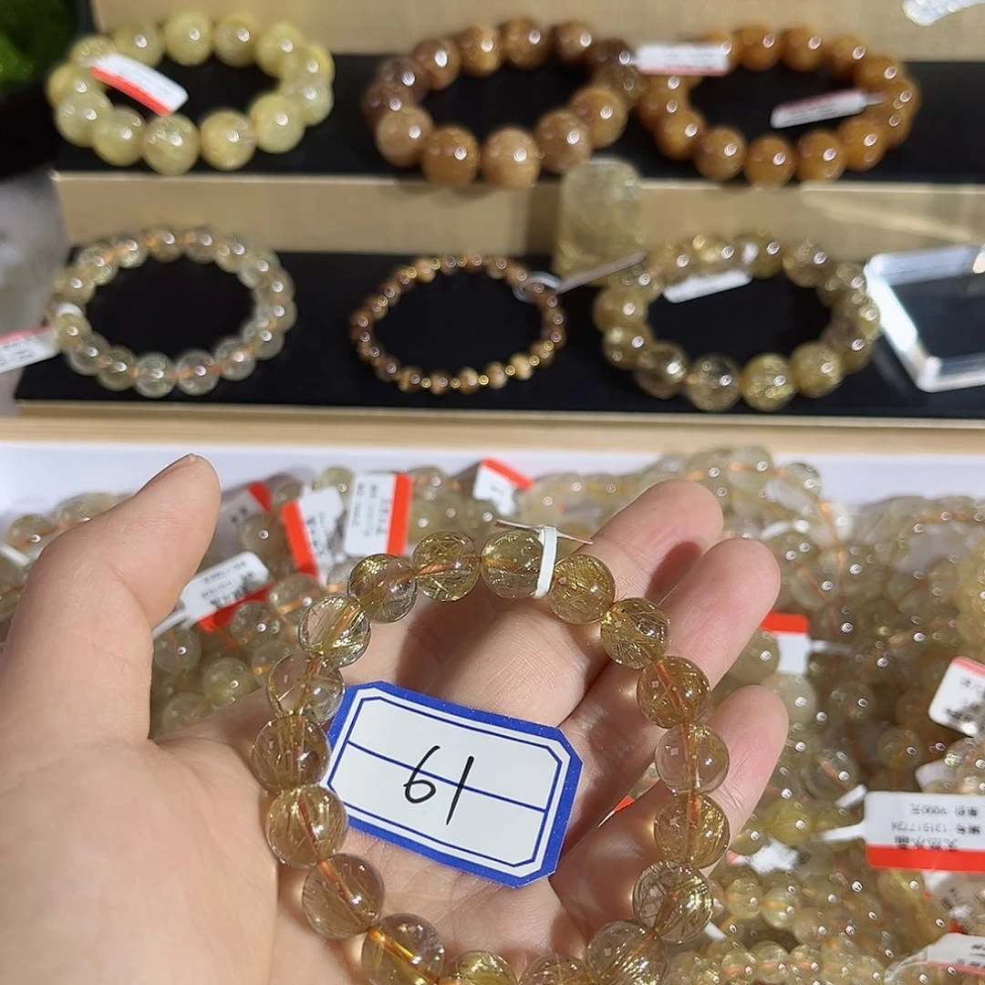 手串未镶嵌水晶晶莹剔透