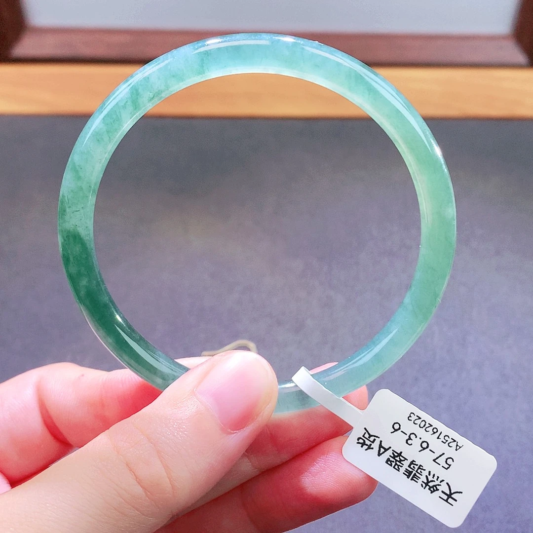 翡翠未镶嵌手镯天然翡翠