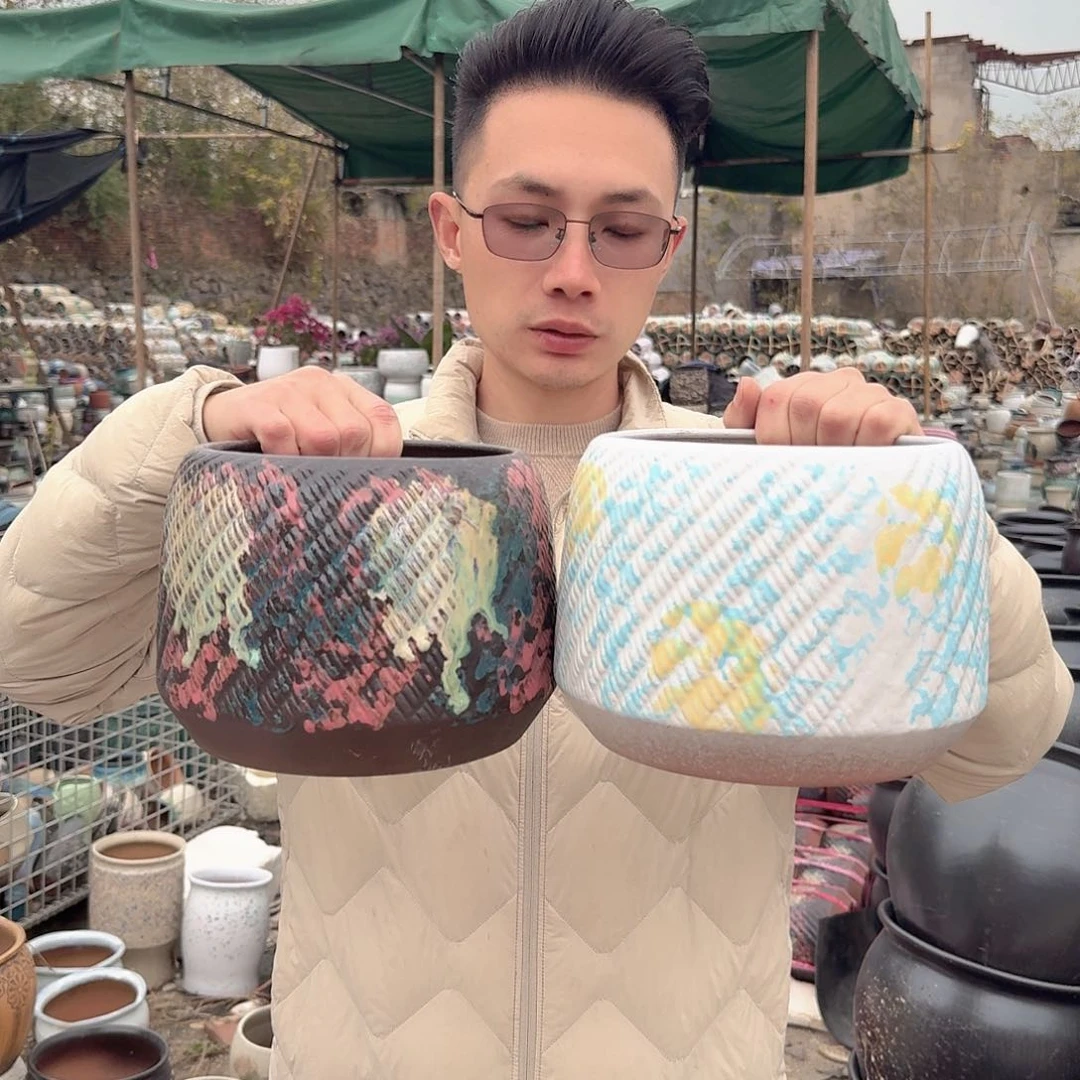 紫砂花盆口18高17（两个拼胡巴